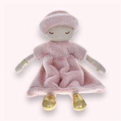 Poupée Anushka en tissu rose