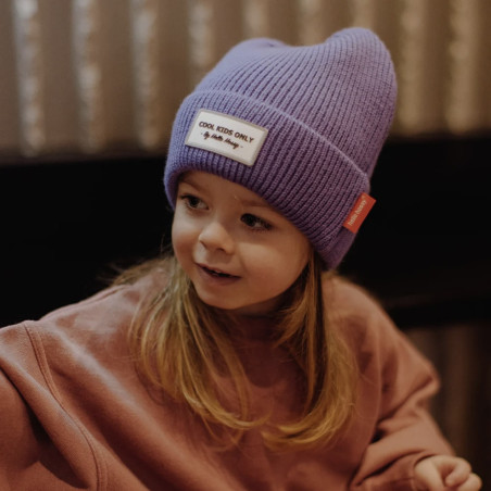 enfant portant le bonnet