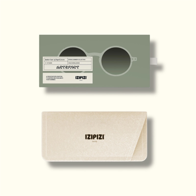 Boîte et pochette de la paire de lunettes de soleil