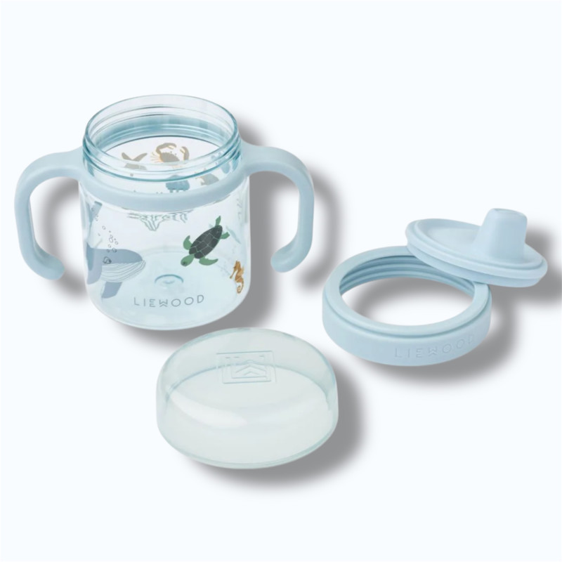 La tasse avec démontée