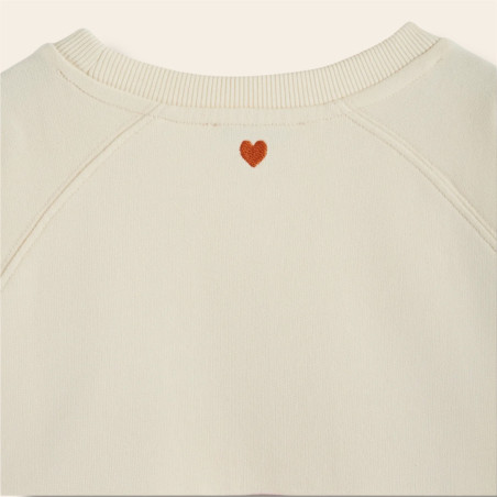 Sweat de dos, coeur sur le col Sweat de dos, coeur sur le col