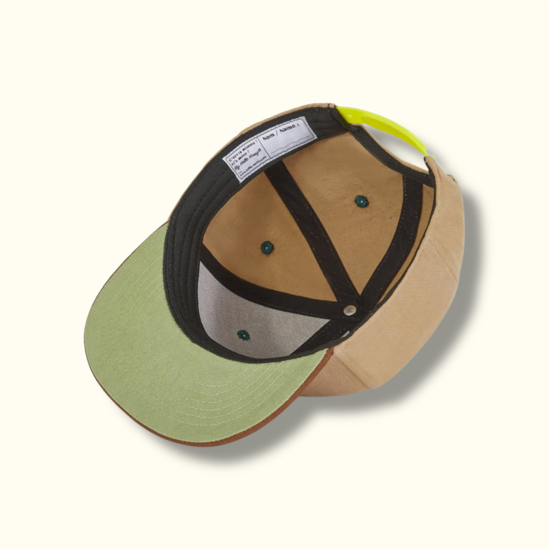 Casquette renversée