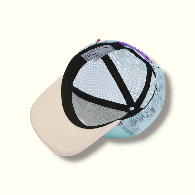 Casquette renversée