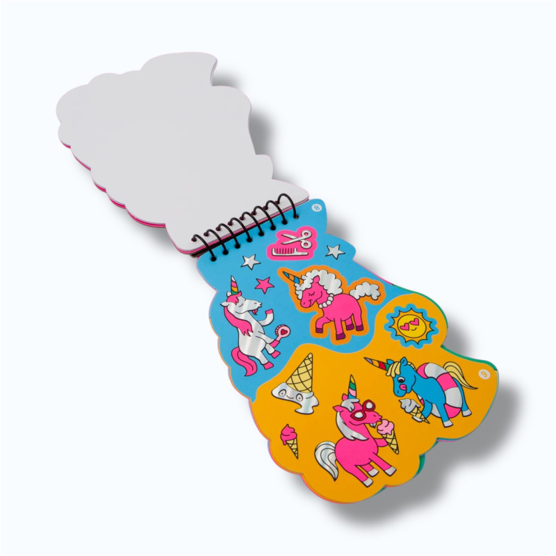 carnet activités stickers Lily OMY