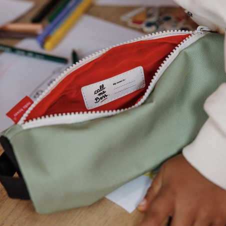 trousse enfant un zip vert pistache intérieur rouge trousse enfant un zip vert pistache intérieur rouge