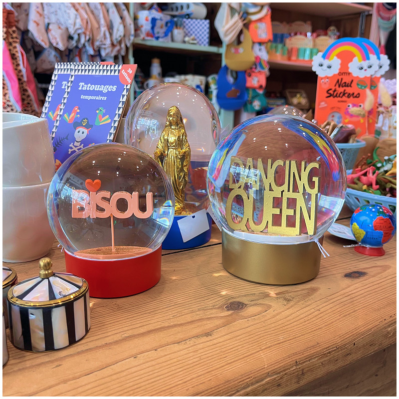 Boule à neige "bisou" - Le Petit Souk