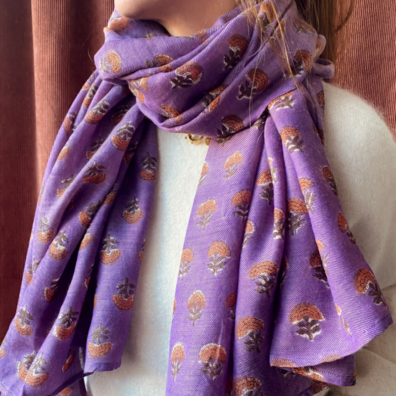 Foulard en laine Anisha Florets Apaches imprimé floral purple artisanal