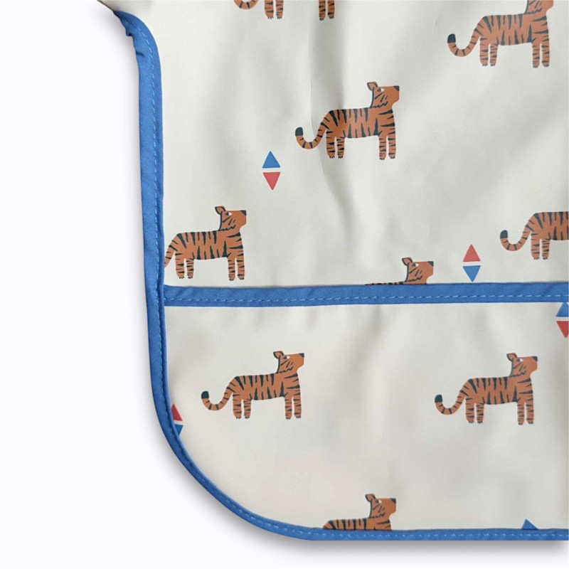 Bavoir à manches longues tigre Le Petit Souk collection Tigre du Bengale imperméable pour enfants