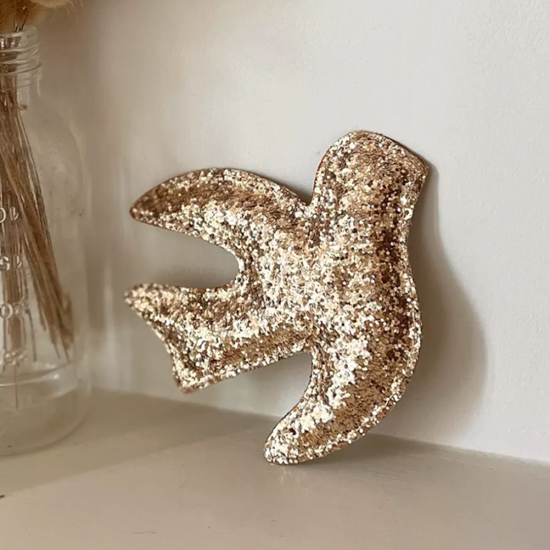 Hirondelle pailletée or Barnabé aime le café