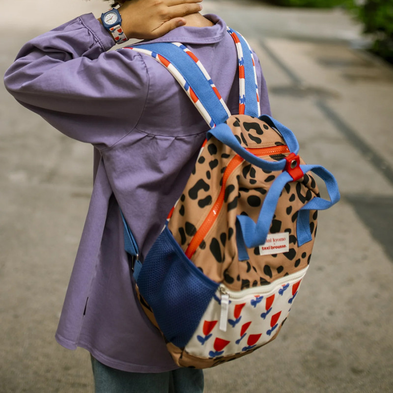 sac à dos fleurs et léopard