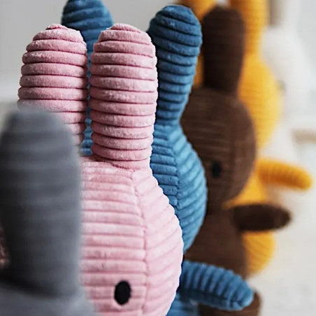 peluche lapin miffy velours cotele eco 23 cm stempels and co